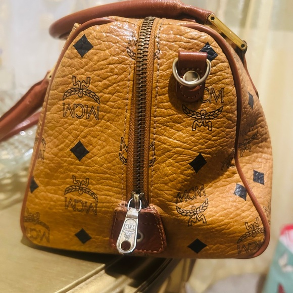 SOLD** FIRM PRICE Authentic MCM Boston bag - Picture 6 of 11